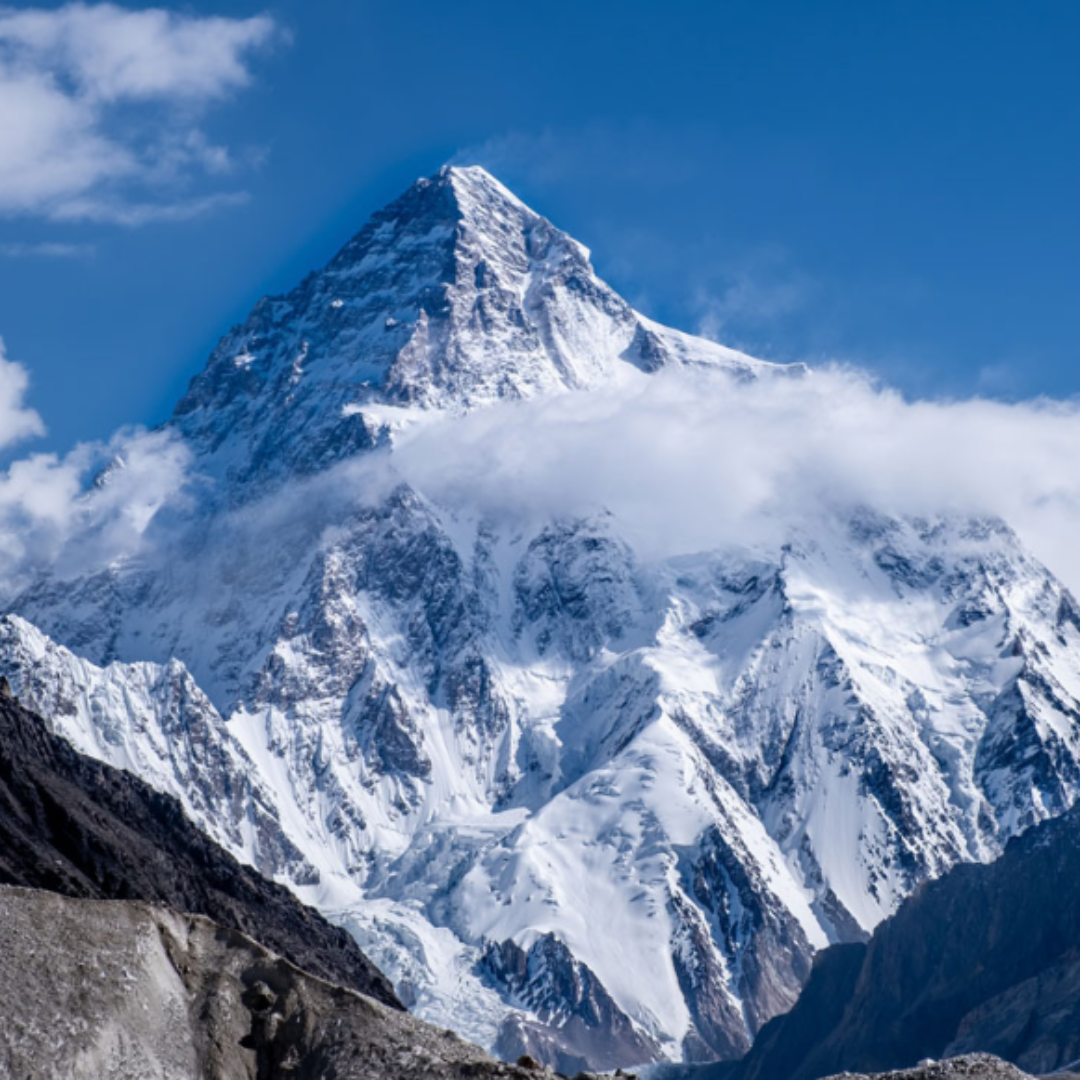 מסוד עתיק למדע מודרני, פסגות ההימלאיה מתהדרות בנוף מרהיב - אבל לא רק